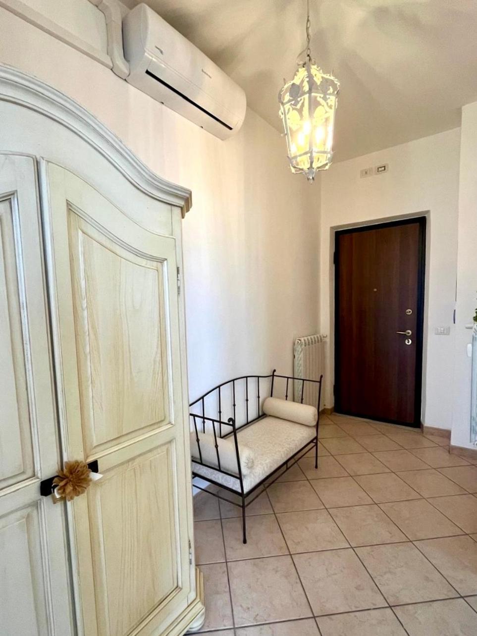 Appartamento Ciampino - Cavaliere Di Cuori Buitenkant foto